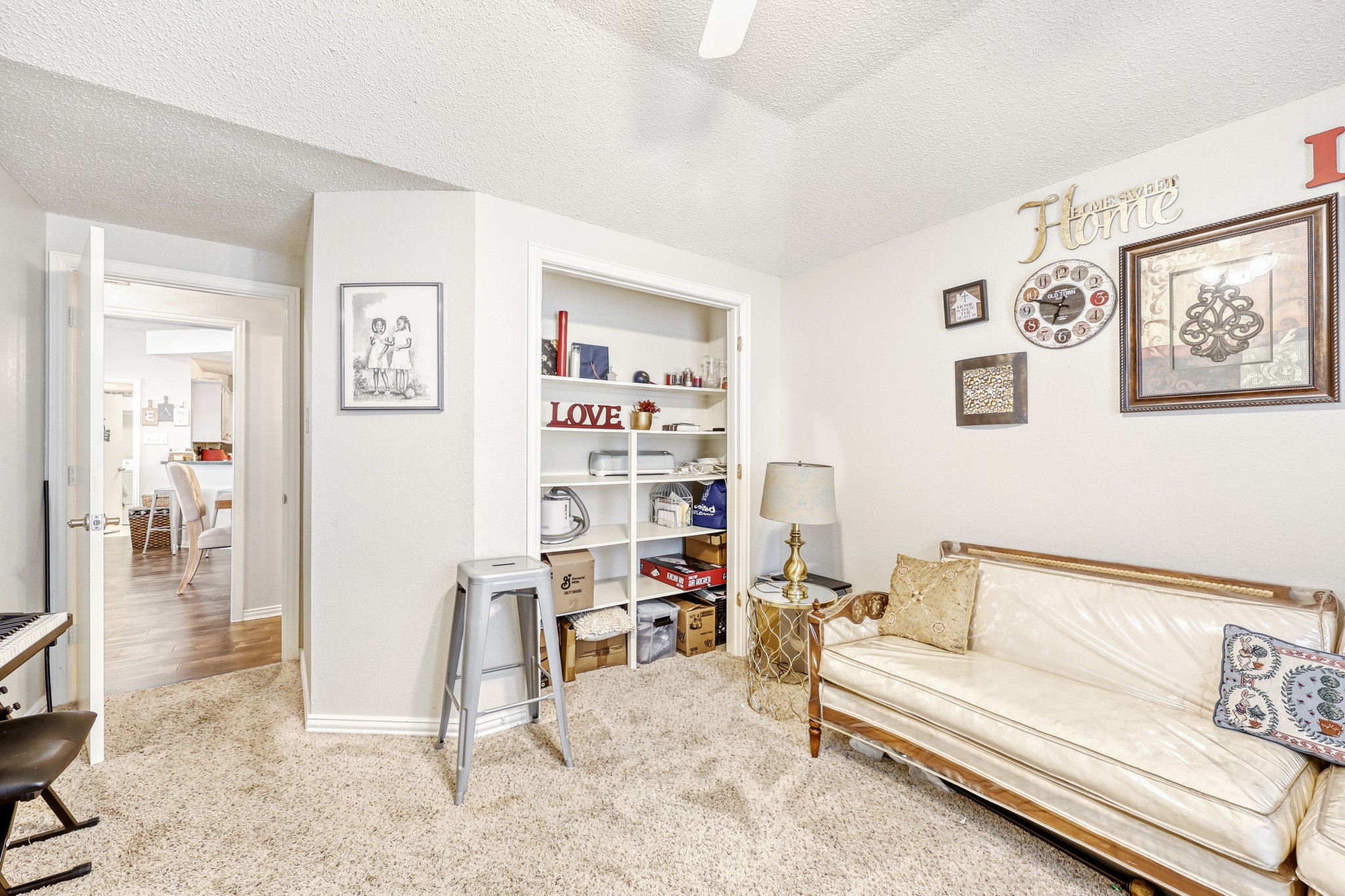902 Teakwood Lane Desoto TX 75115