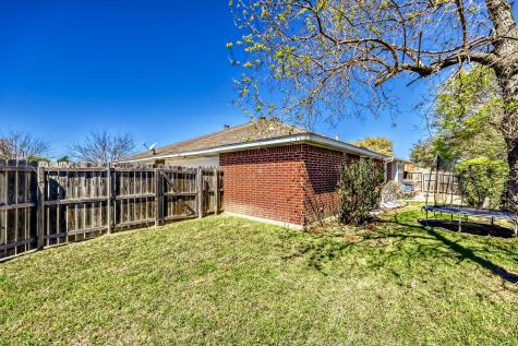 902 Teakwood Lane Desoto TX 75115