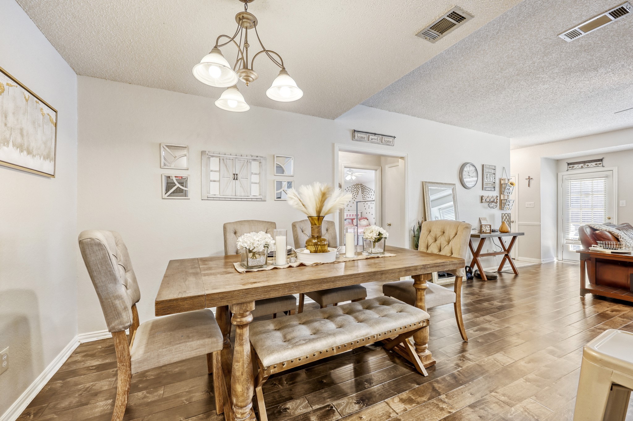 902 Teakwood Lane Desoto TX 75115