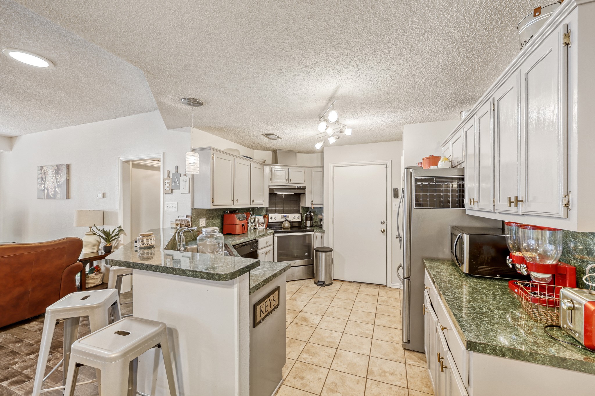 902 Teakwood Lane Desoto TX 75115