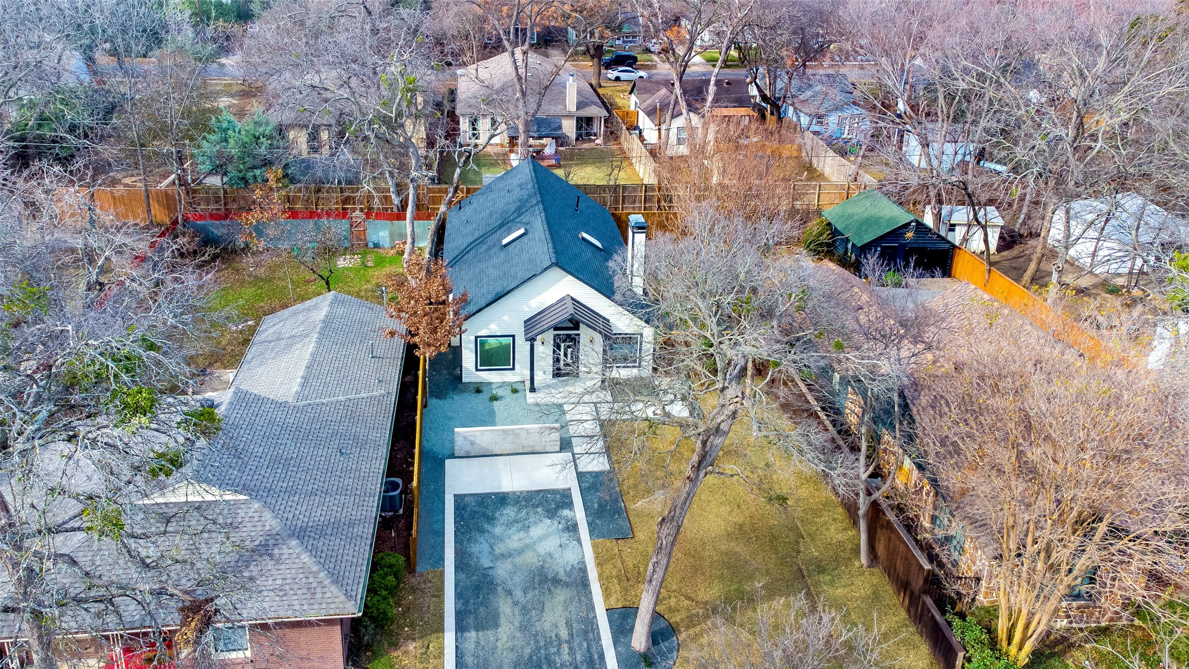 8633 Forest Hills Boulevard Dallas TX 75218