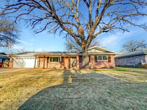 210 N Wisteria Street Mansfield TX 76063