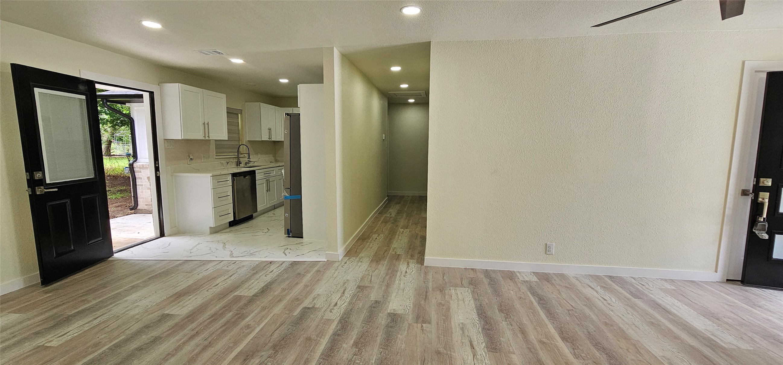 614 E Farmers Road Seagoville TX 75159