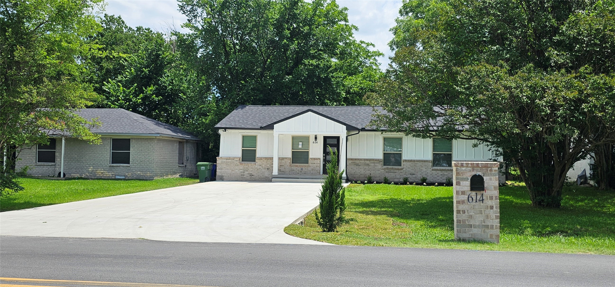 614 E Farmers Road Seagoville TX 75159