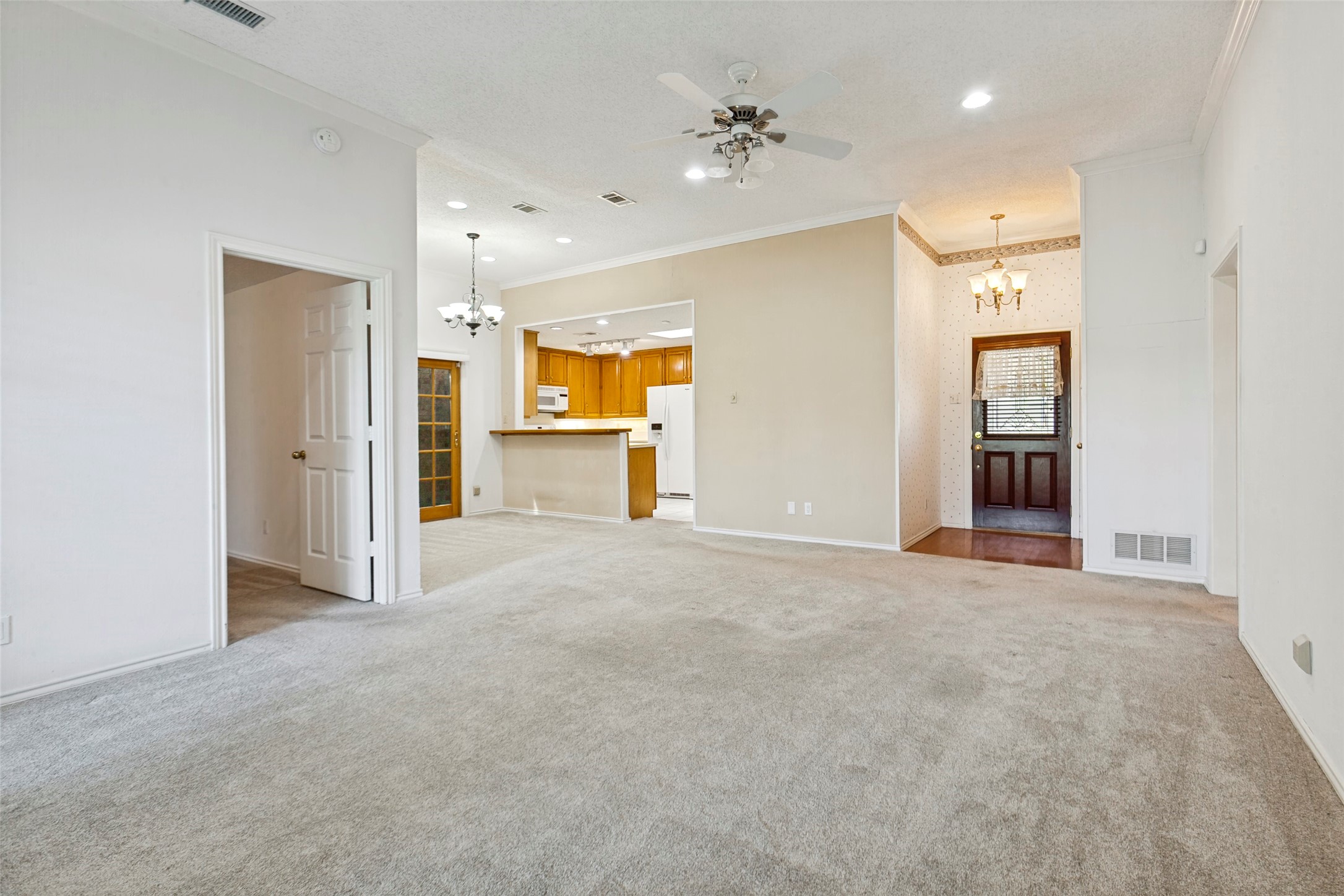 2713 Laurel Oaks Drive Garland TX 75044