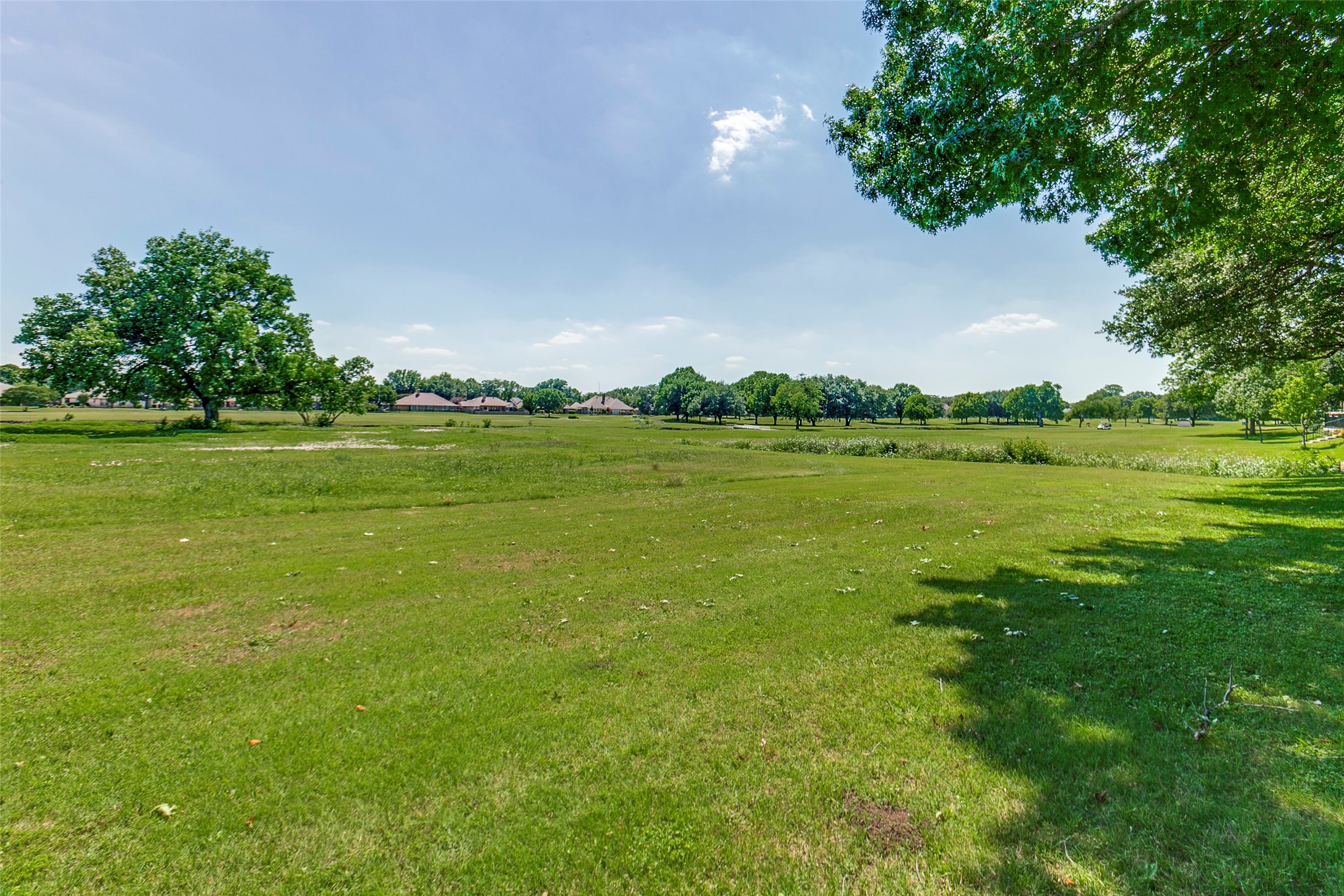 2713 Laurel Oaks Drive Garland TX 75044