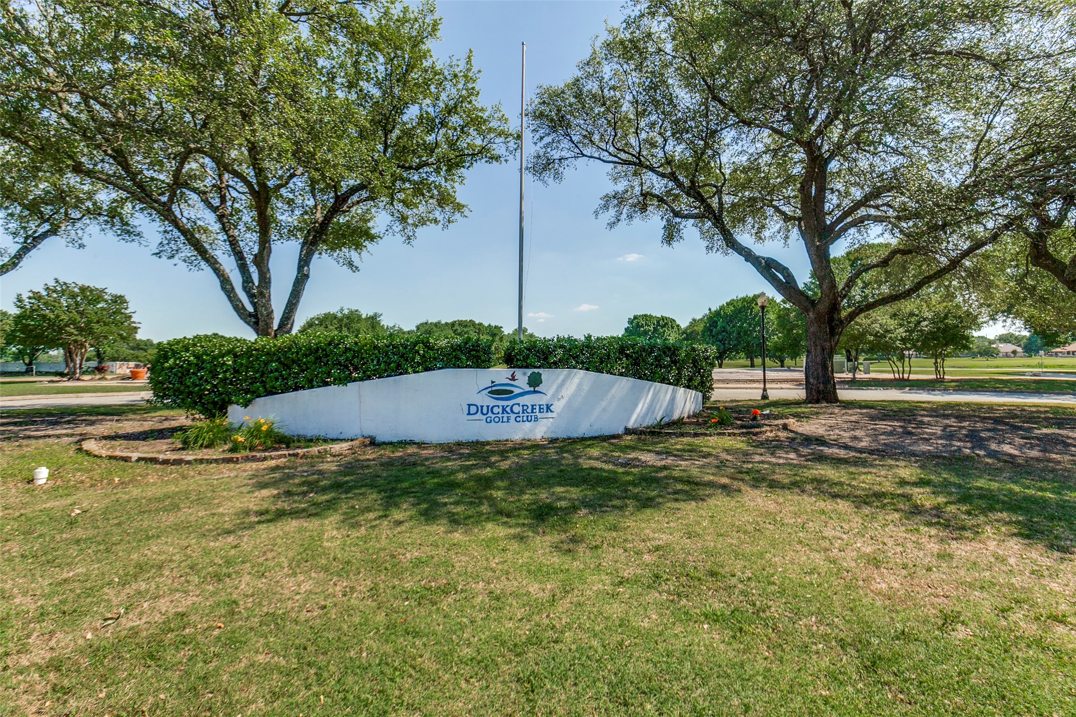 2713 Laurel Oaks Drive Garland TX 75044