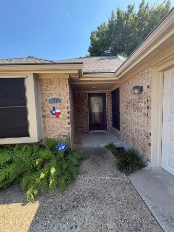 2713 Laurel Oaks Drive Garland TX 75044