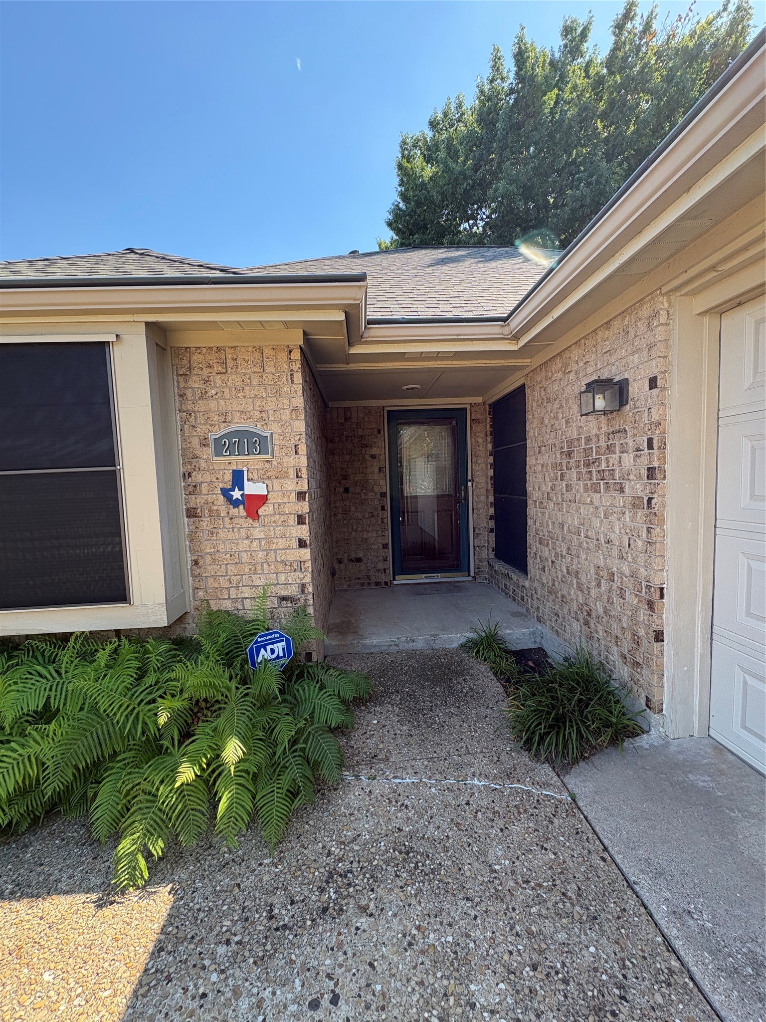 2713 Laurel Oaks Drive Garland TX 75044