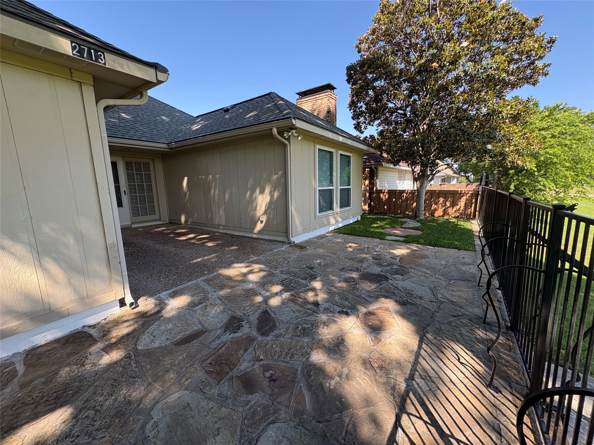 2713 Laurel Oaks Drive Garland TX 75044