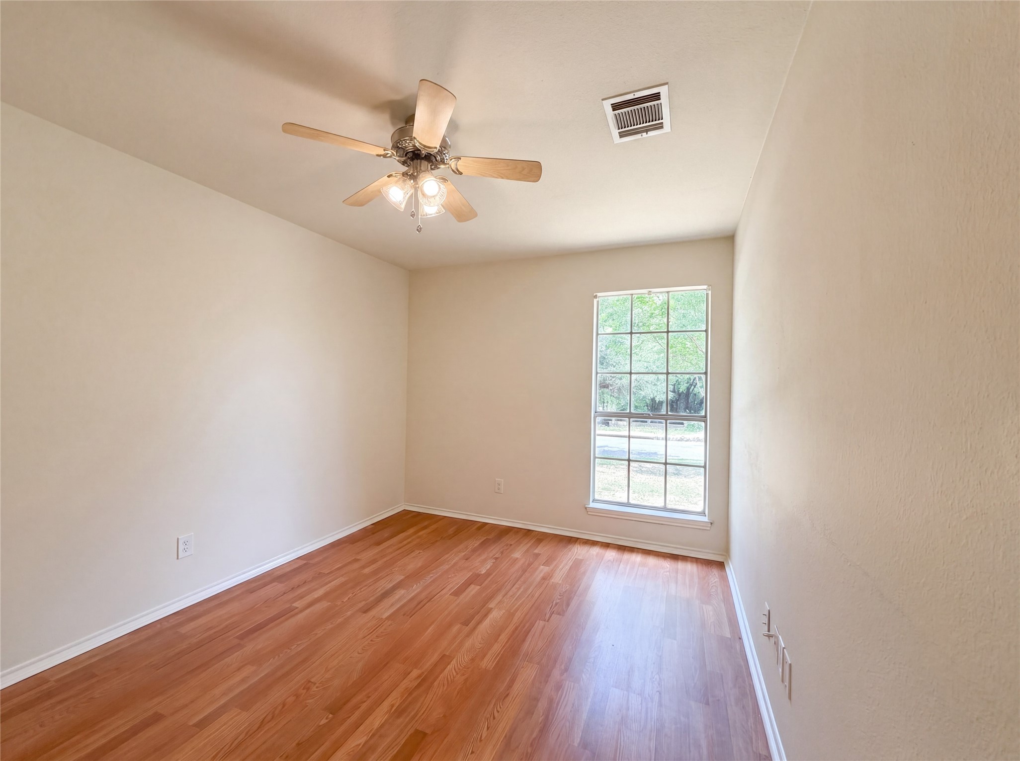 6505 Big Springs Drive Arlington TX 76001