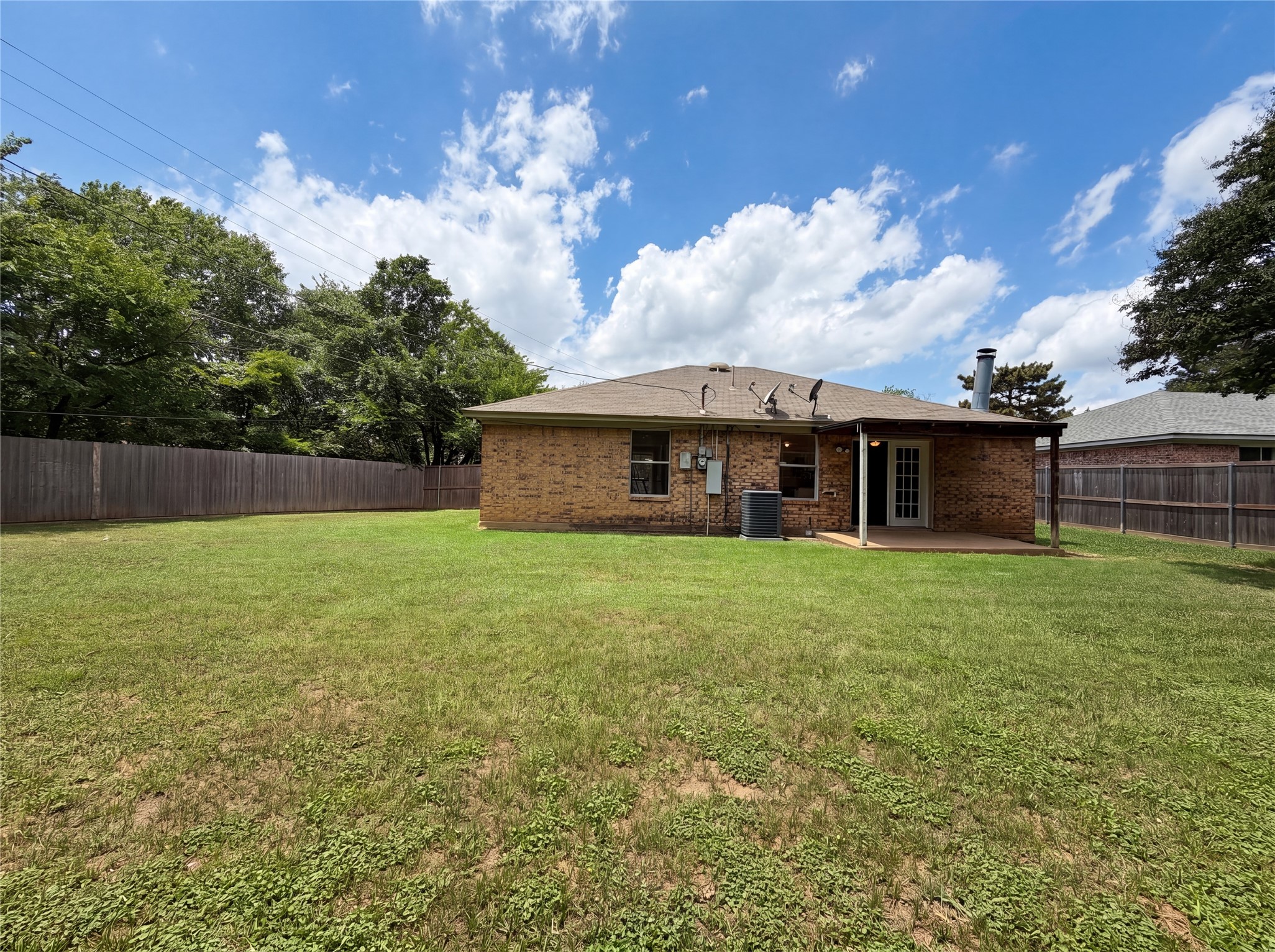 6505 Big Springs Drive Arlington TX 76001