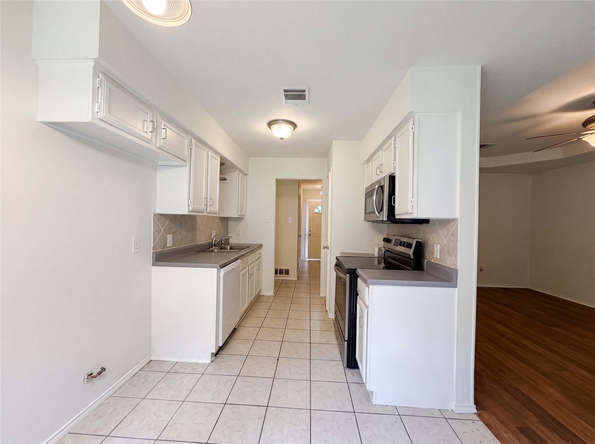 6505 Big Springs Drive Arlington TX 76001