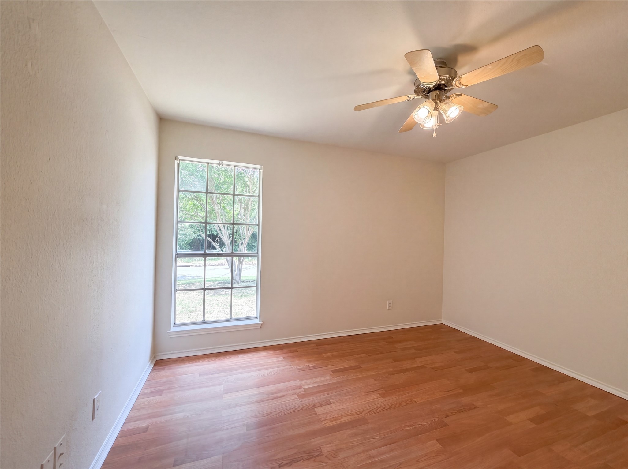 6505 Big Springs Drive Arlington TX 76001