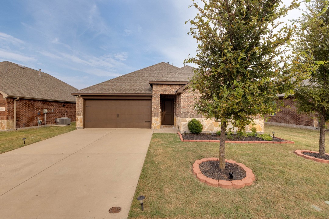 1009 Branding Iron Lane Princeton TX 75407