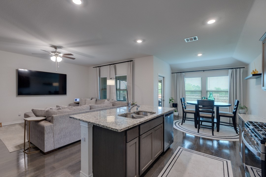 1009 Branding Iron Lane Princeton TX 75407