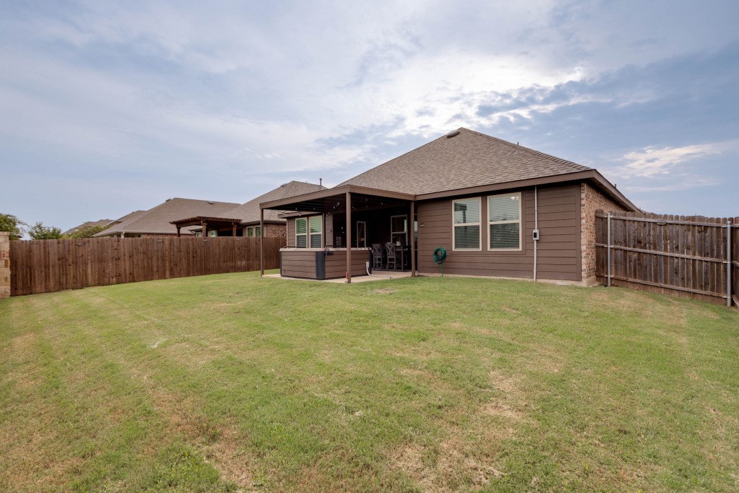 1009 Branding Iron Lane Princeton TX 75407