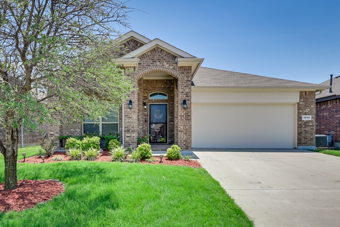 1916 Jacona Trail Fort Worth TX 76131