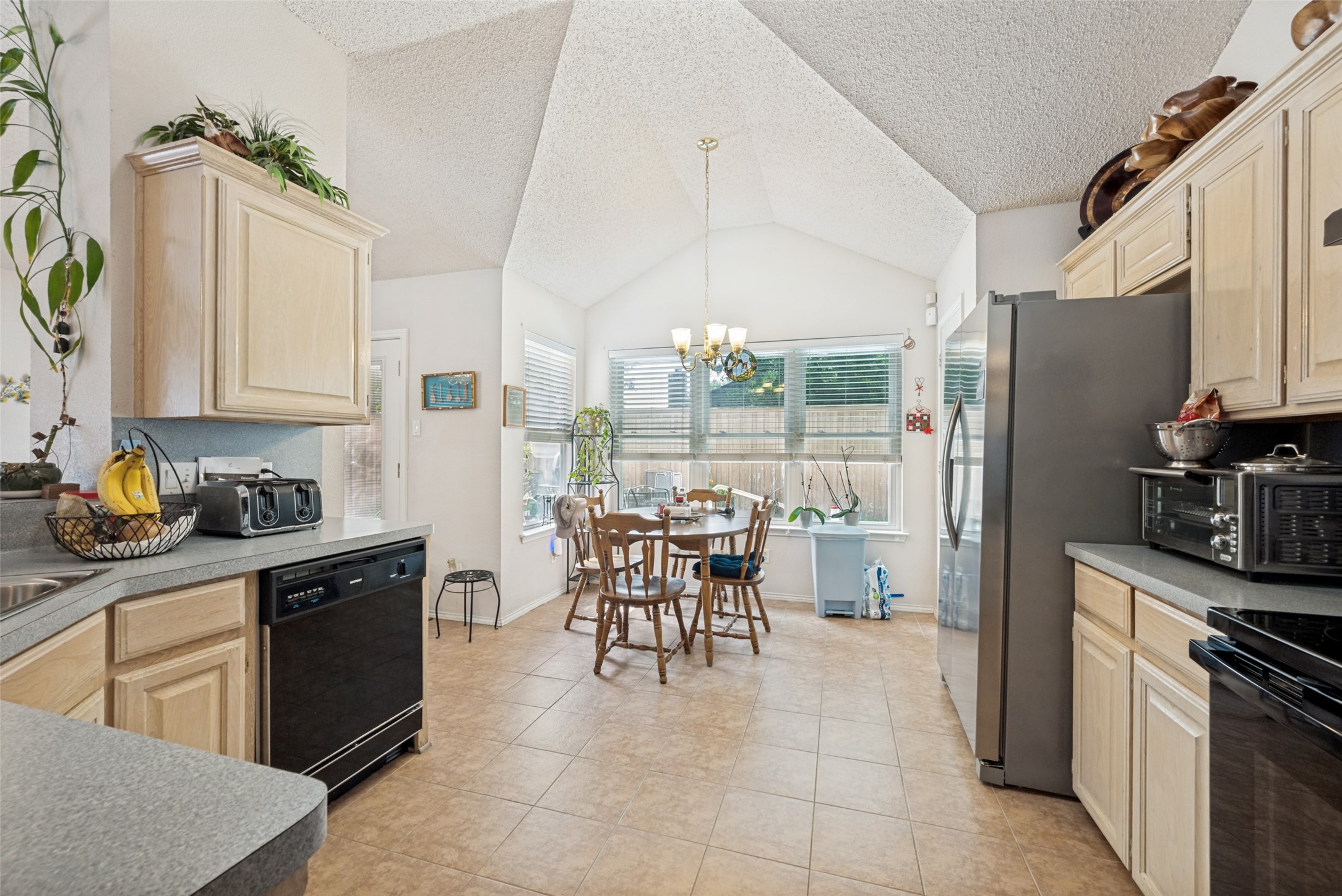 1825 Yorkshire Street Fort Worth TX 76134