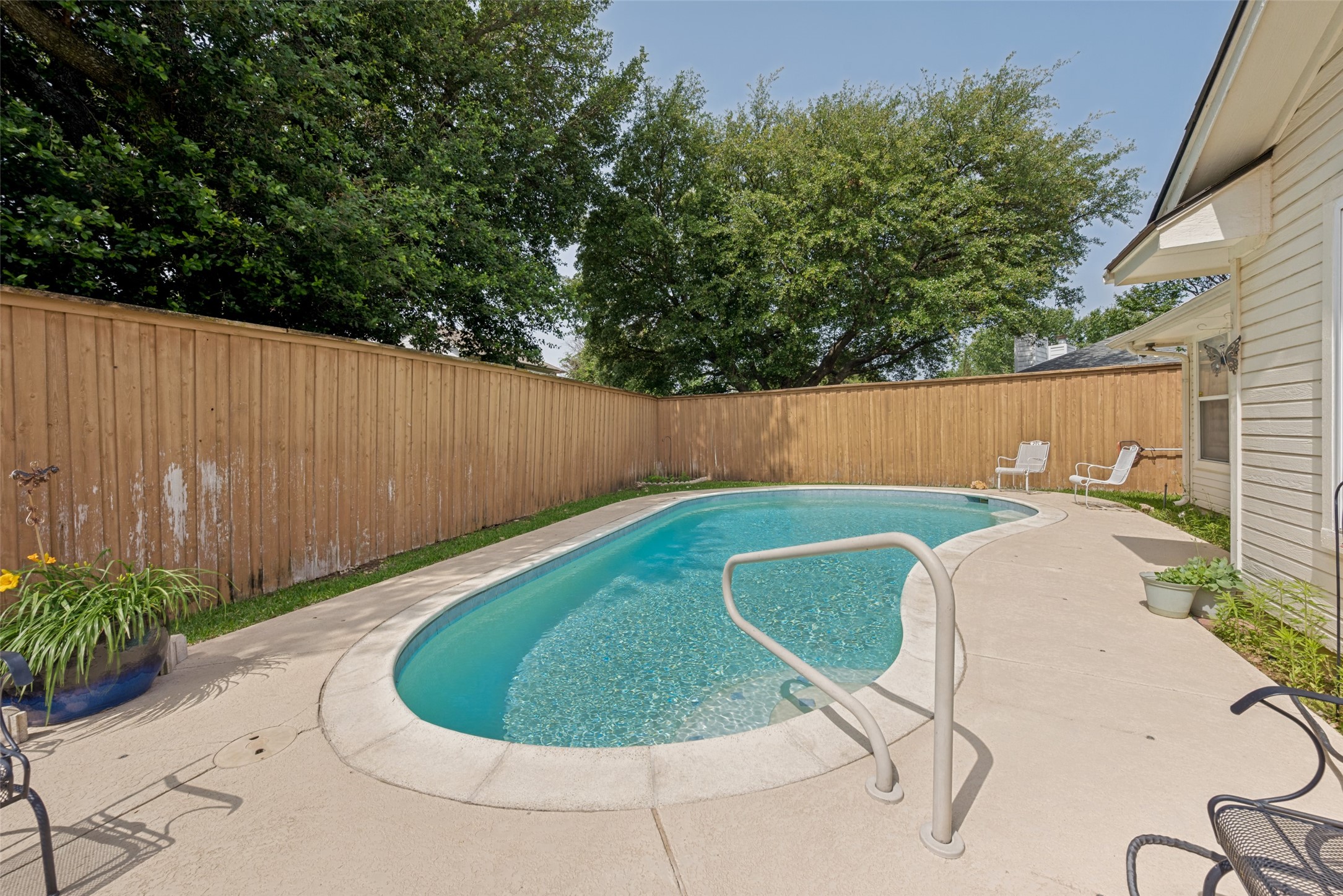 1825 Yorkshire Street Fort Worth TX 76134