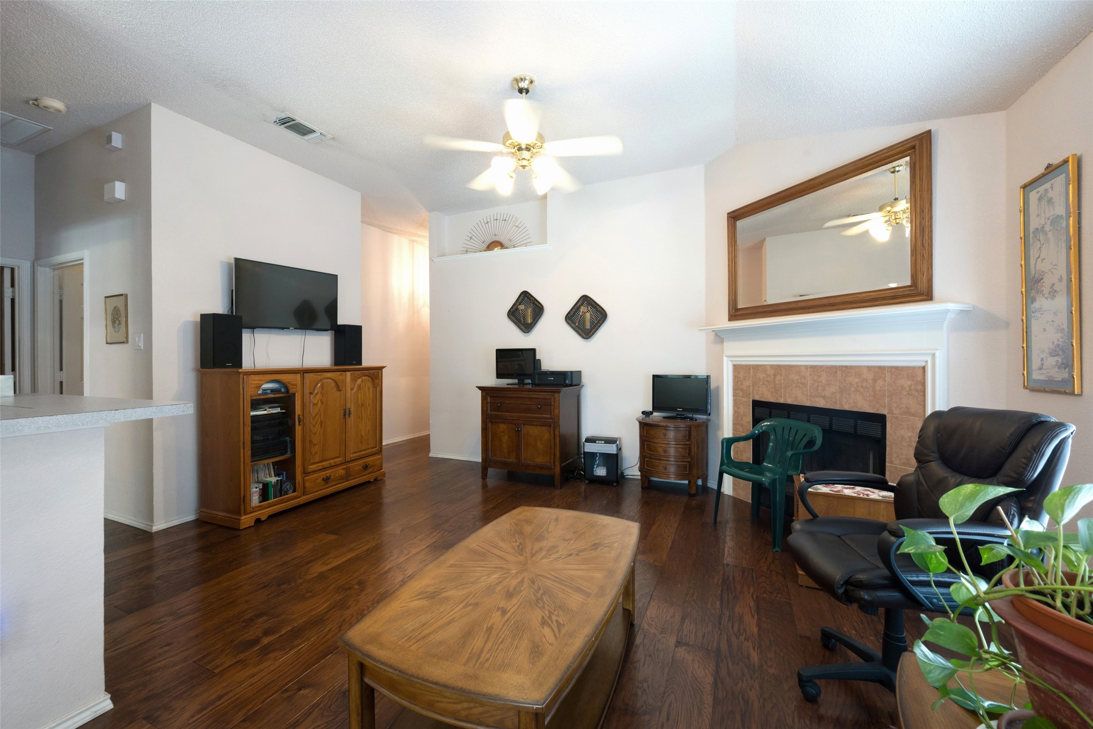 1825 Yorkshire Street Fort Worth TX 76134