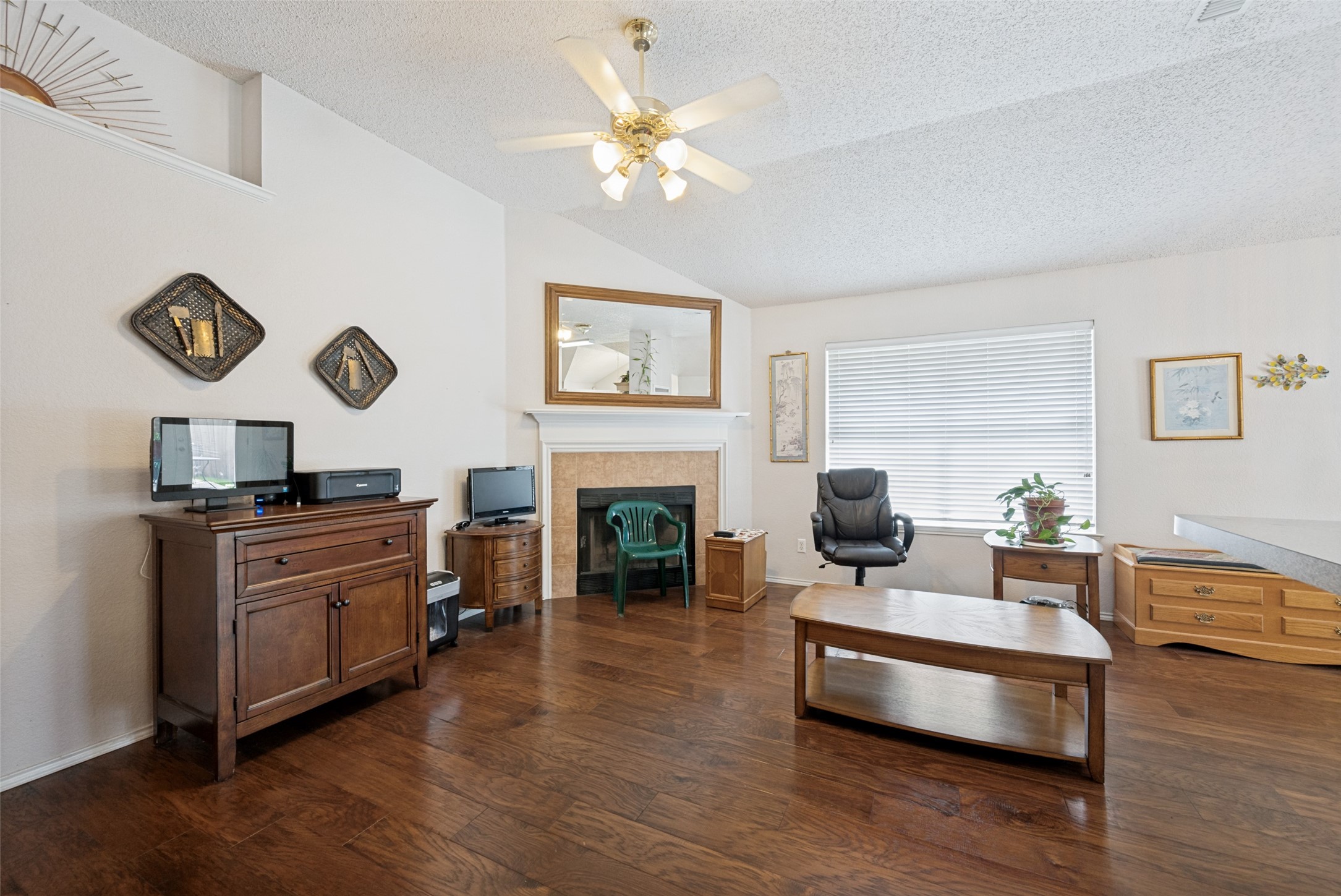 1825 Yorkshire Street Fort Worth TX 76134