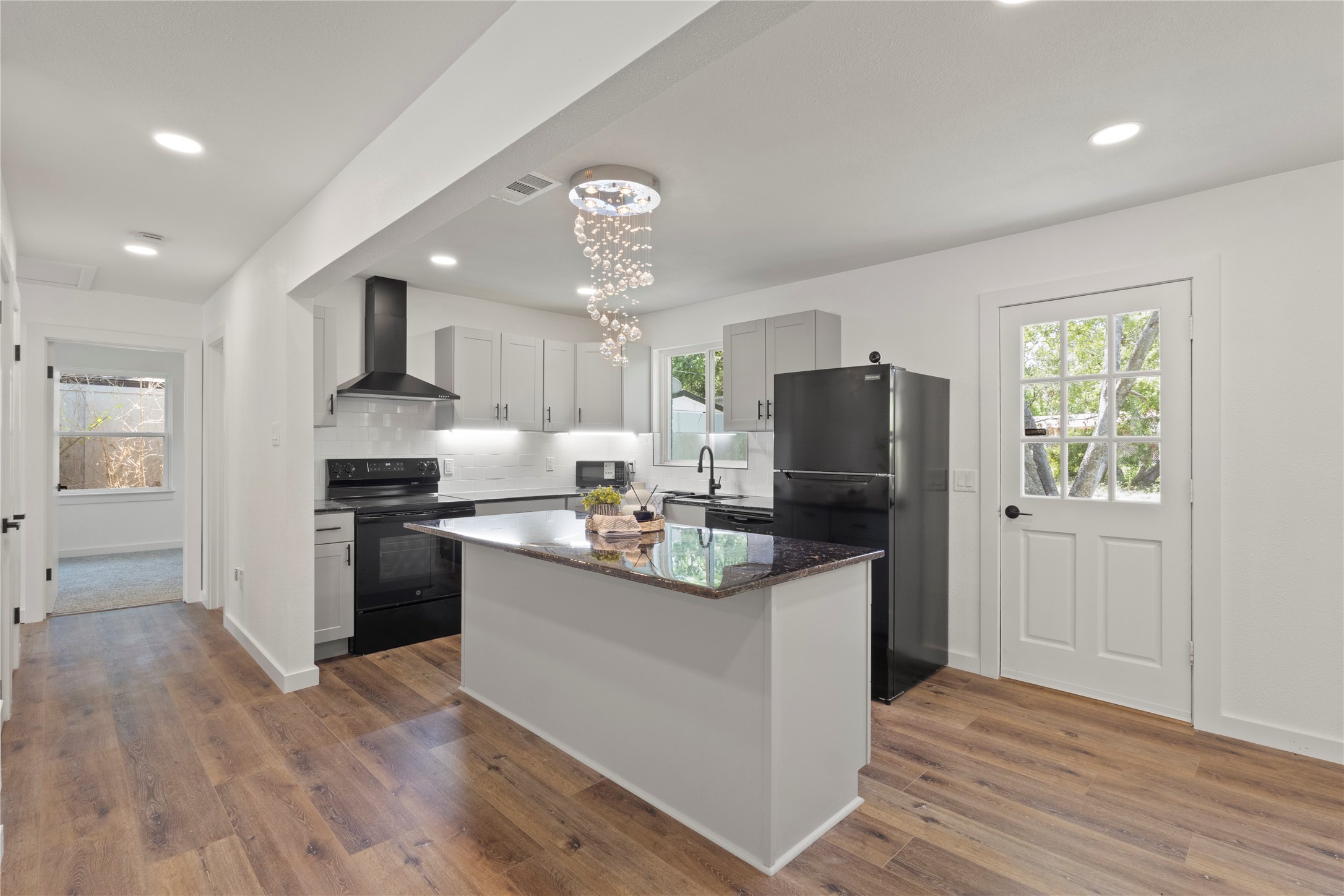 10325 Maylee Boulevard Dallas TX 75228