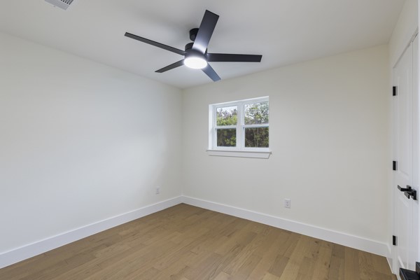 4633 Lynnacre Drive Dallas TX 75211
