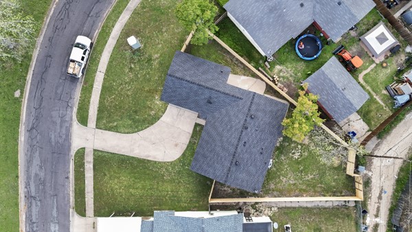 4633 Lynnacre Drive Dallas TX 75211