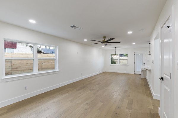 4633 Lynnacre Drive Dallas TX 75211