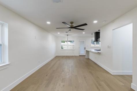 4633 Lynnacre Drive Dallas TX 75211