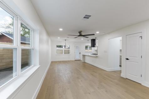 4633 Lynnacre Drive Dallas TX 75211