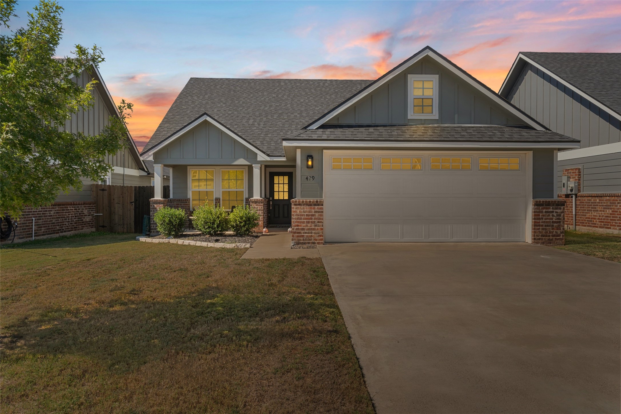 429 Travis Drive Mcgregor TX 76657