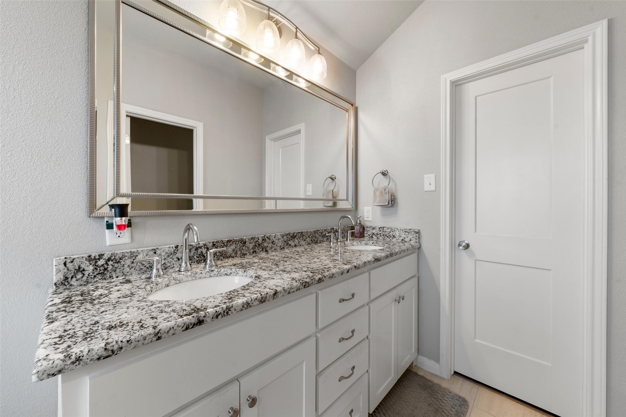 429 Travis Drive Mcgregor TX 76657
