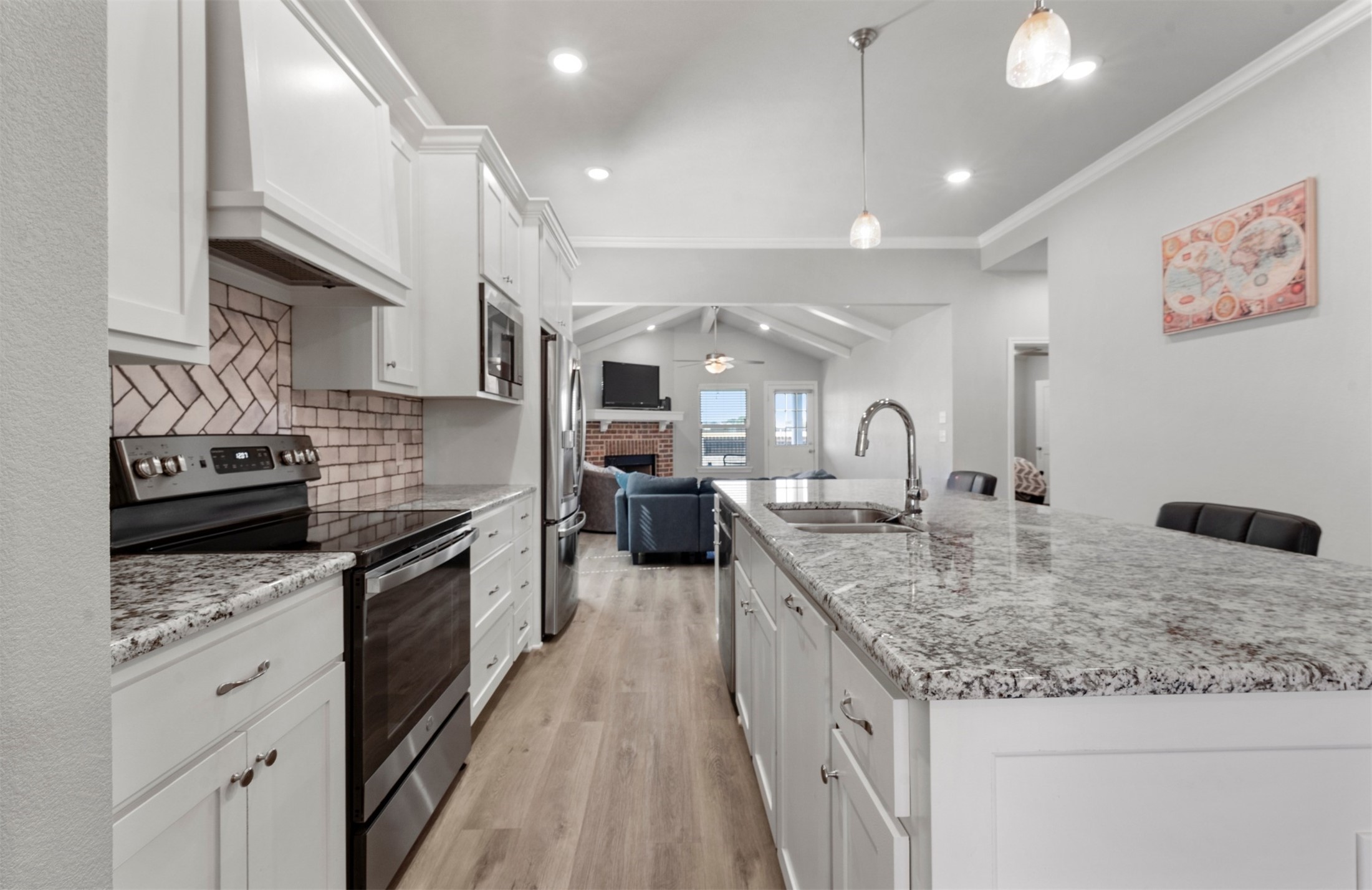 429 Travis Drive Mcgregor TX 76657