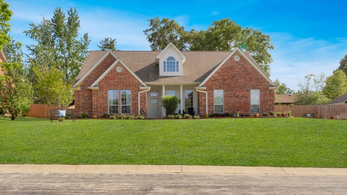 514 Susie Street Chandler TX 75758