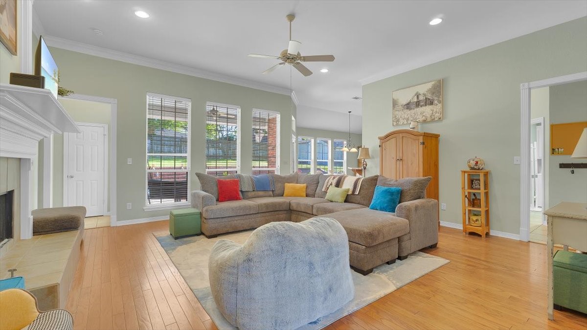 514 Susie Street Chandler TX 75758