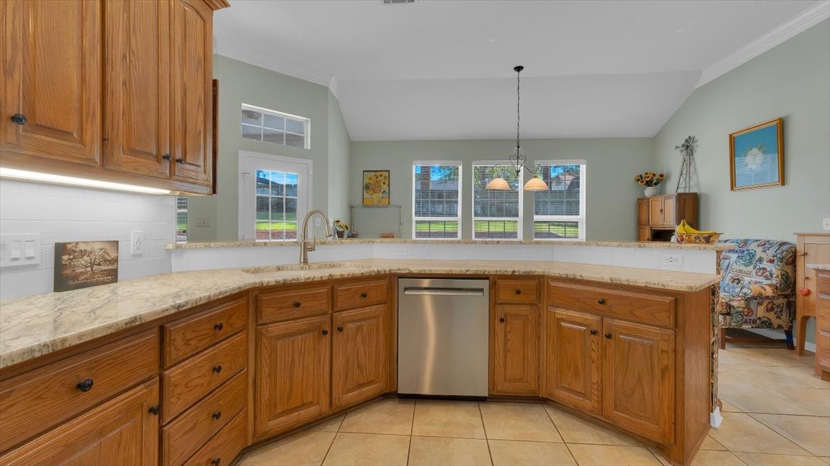 514 Susie Street Chandler TX 75758