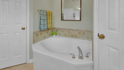 514 Susie Street Chandler TX 75758