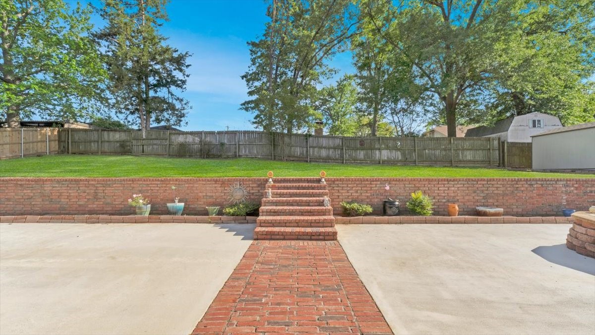 514 Susie Street Chandler TX 75758