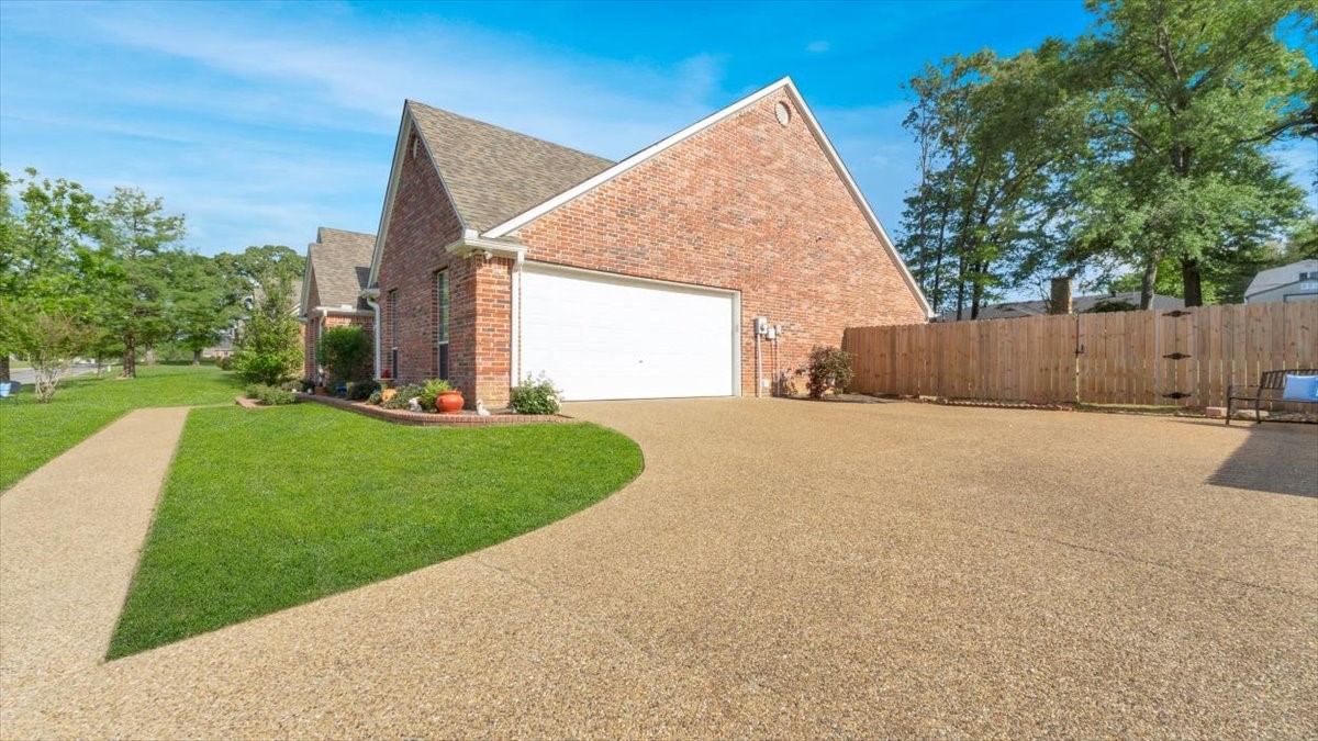 514 Susie Street Chandler TX 75758