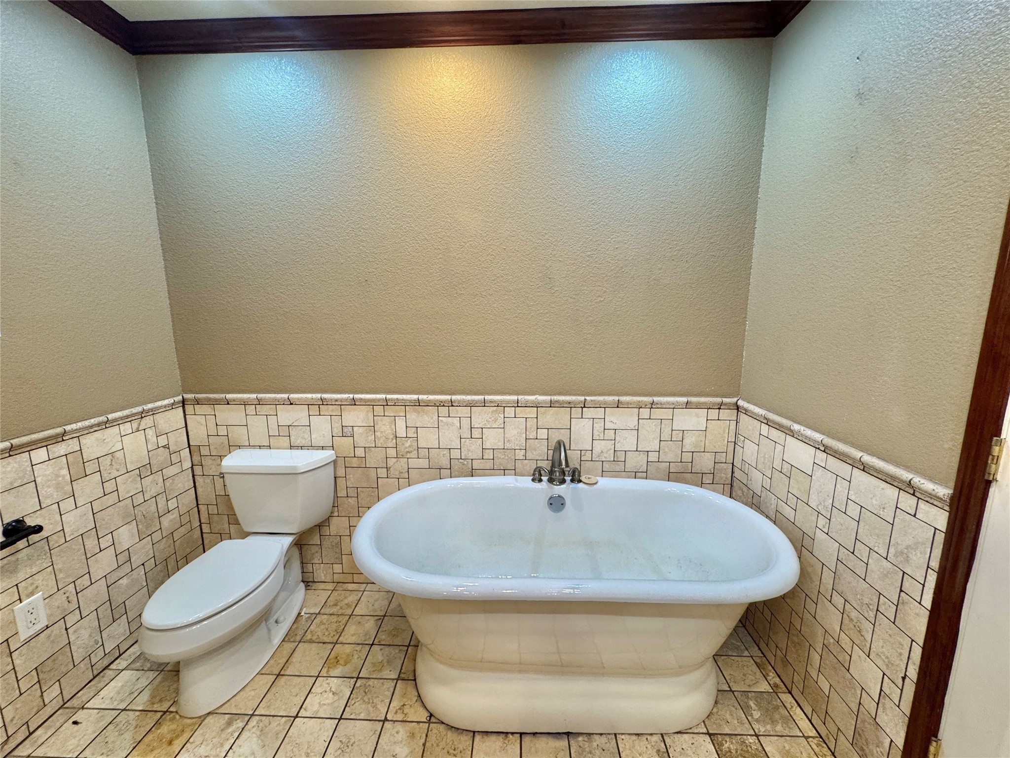 610 W Cedar Street Nocona TX 76255