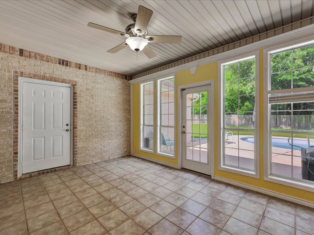262 Creekwood Drive Huntington TX 75949