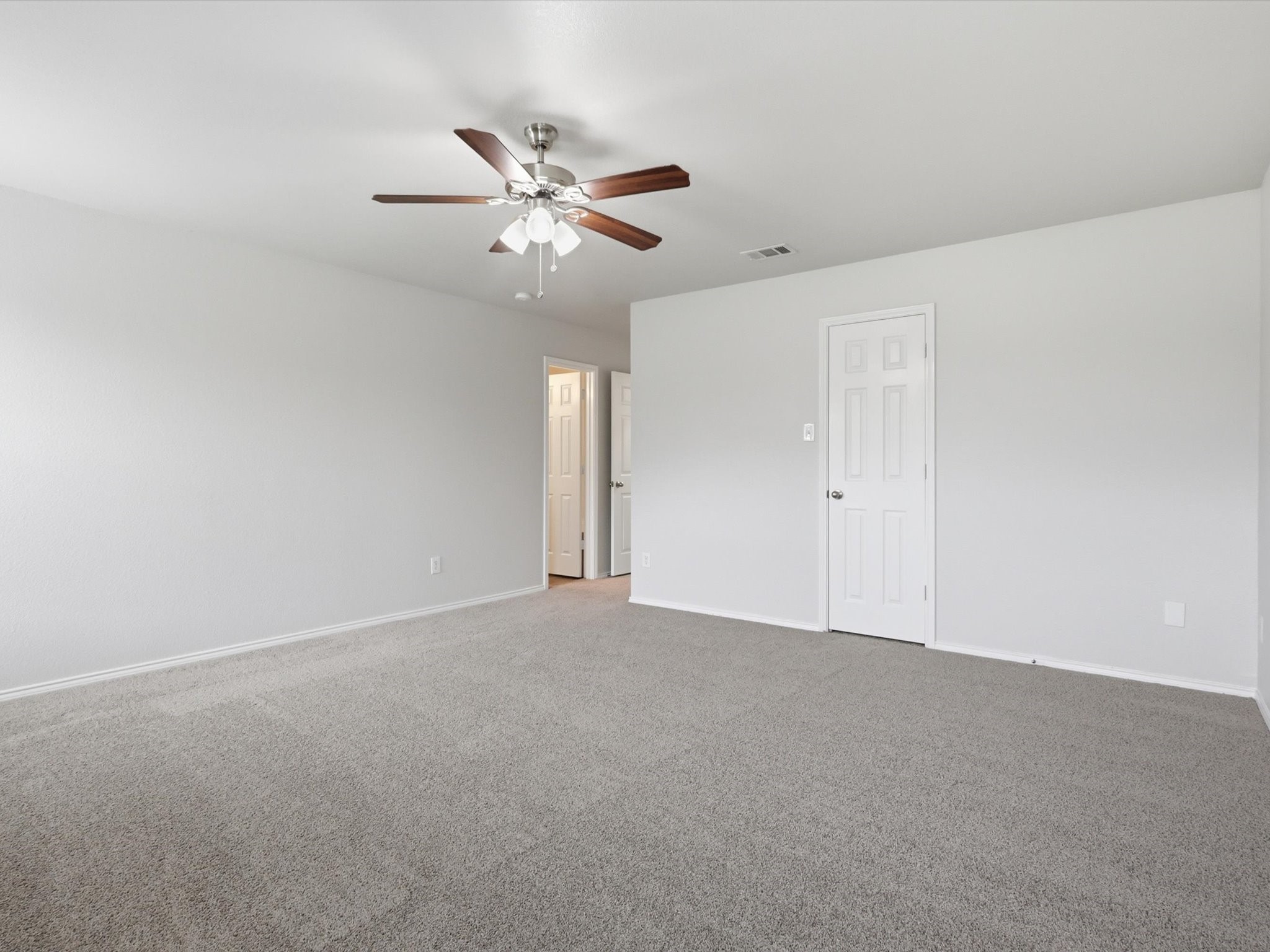 904 Grant Street Burleson TX 76028
