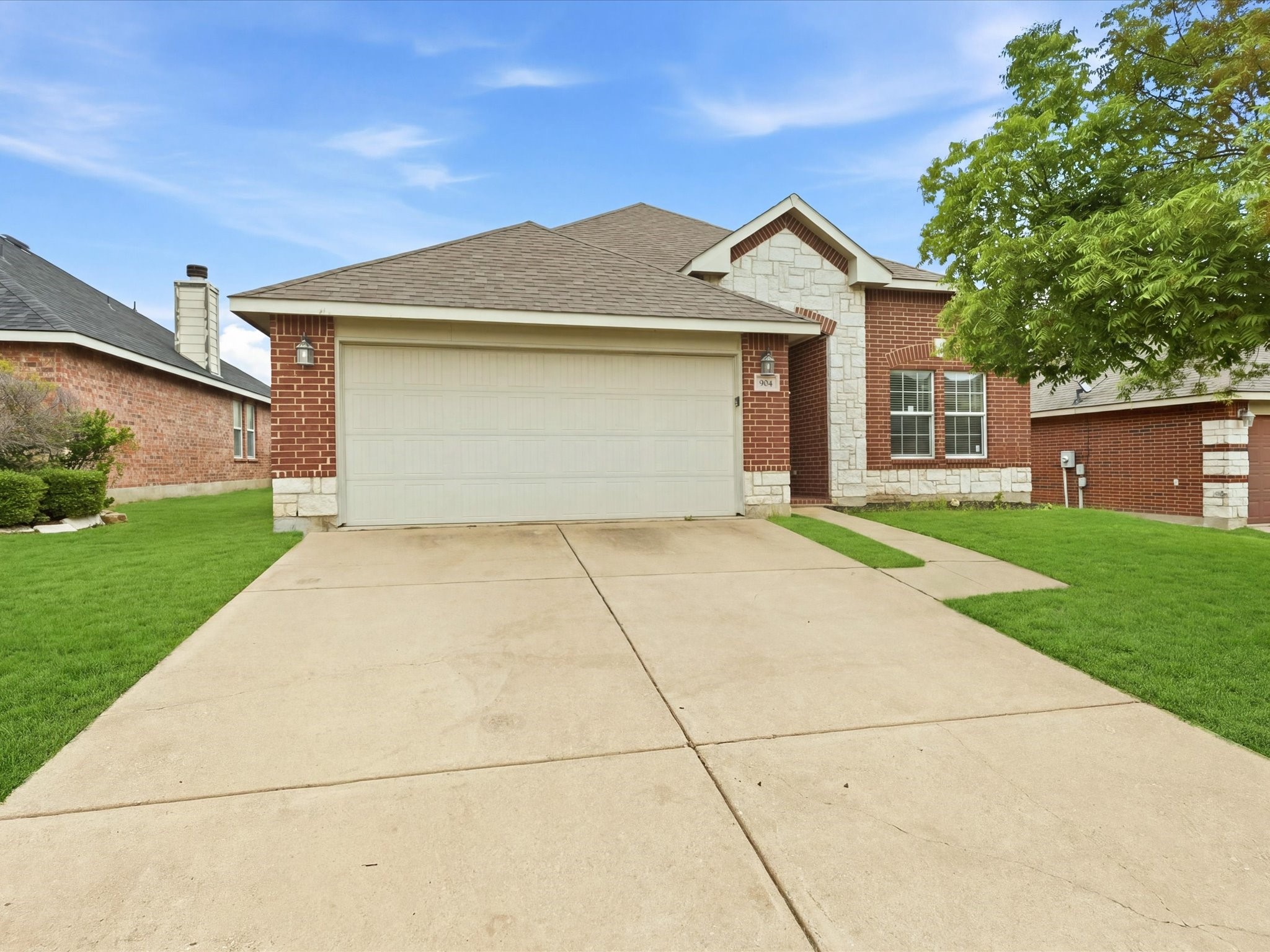 904 Grant Street Burleson TX 76028