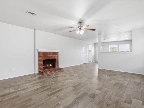 904 Grant Street Burleson TX 76028