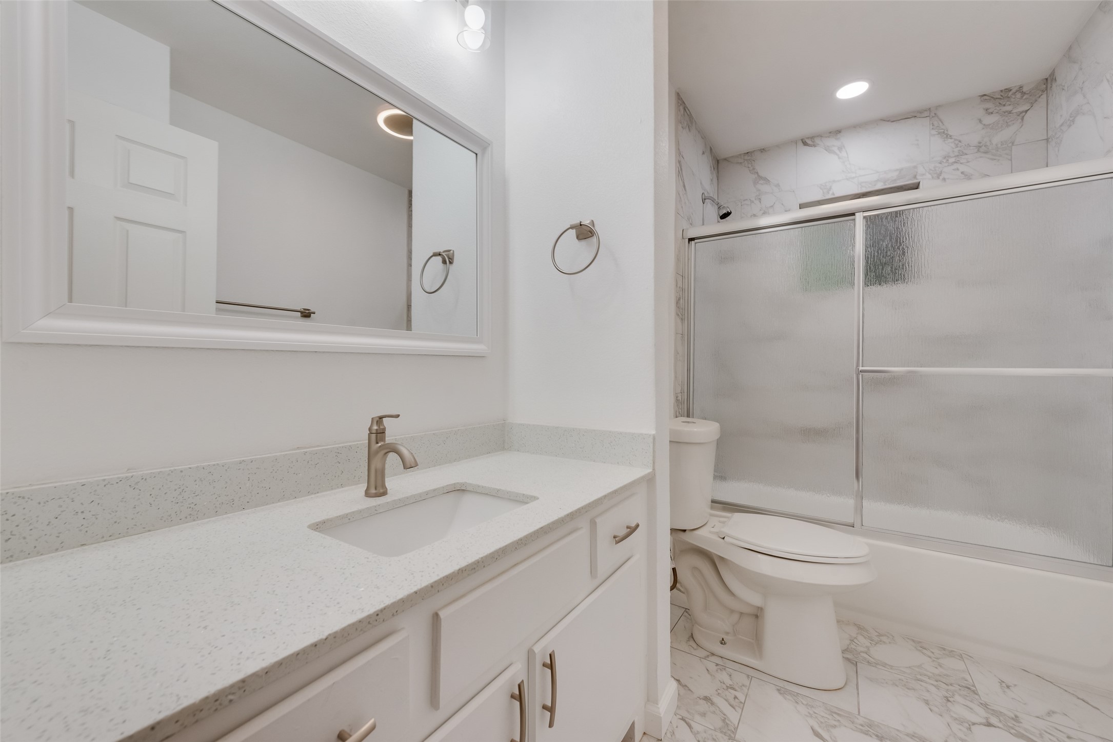 4501 Sabelle Lane Haltom City TX 76117