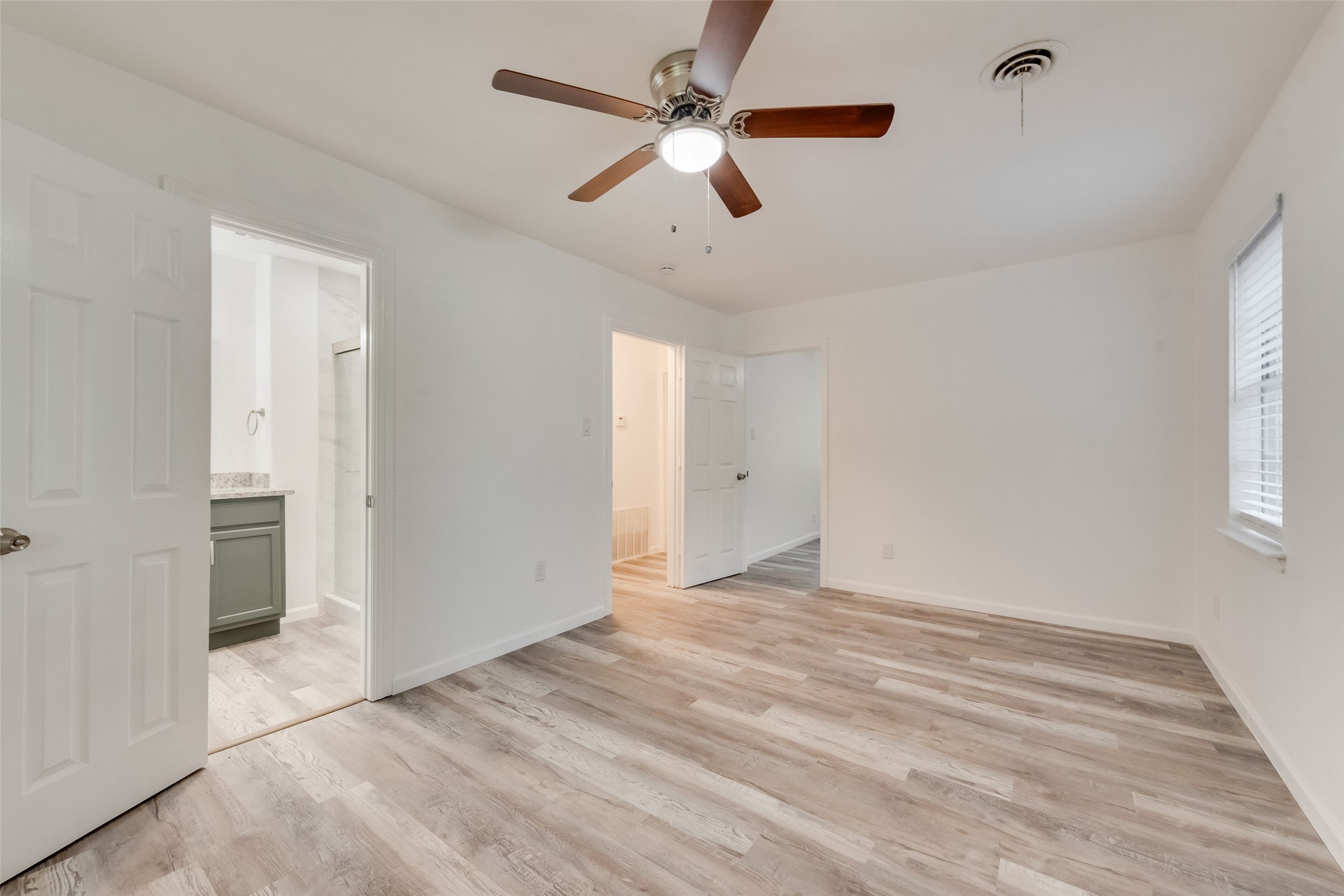 4501 Sabelle Lane Haltom City TX 76117