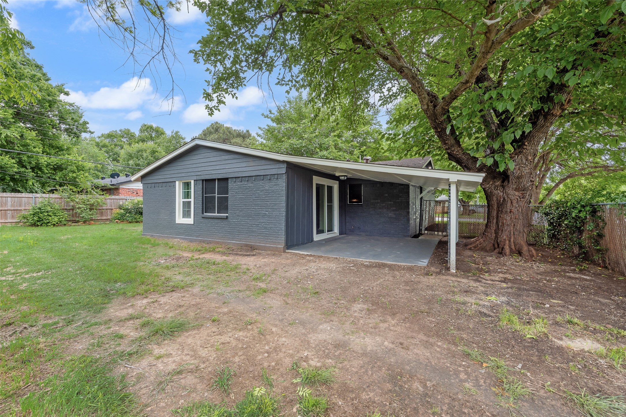 4501 Sabelle Lane Haltom City TX 76117