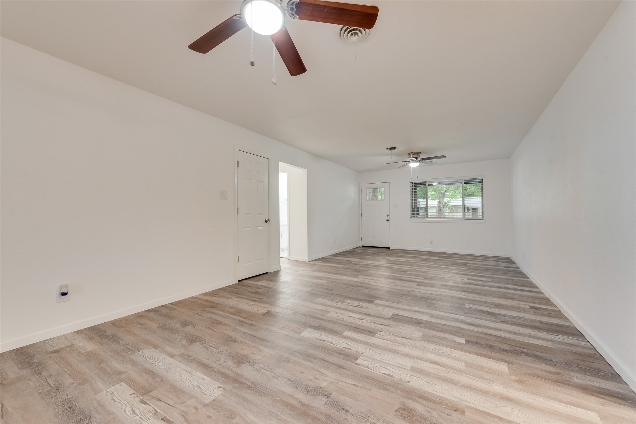 4501 Sabelle Lane Haltom City TX 76117